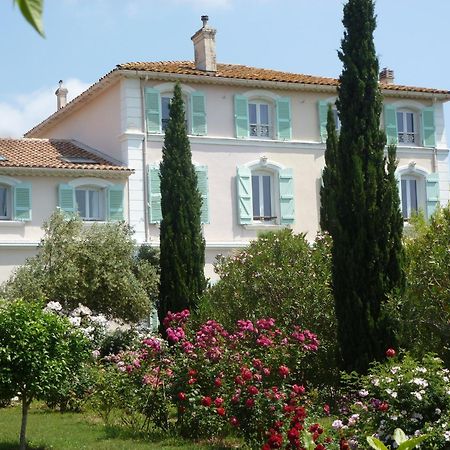 Domaine De L'Aufrene Bed & Breakfast Hyeres Bagian luar foto