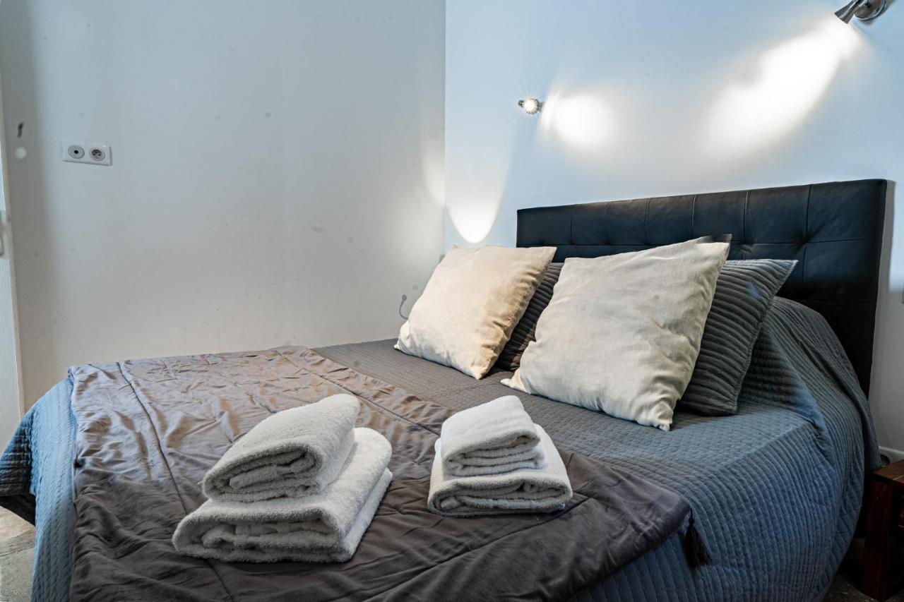 Domaine De L'Aufrene Bed & Breakfast Hyeres Bagian luar foto