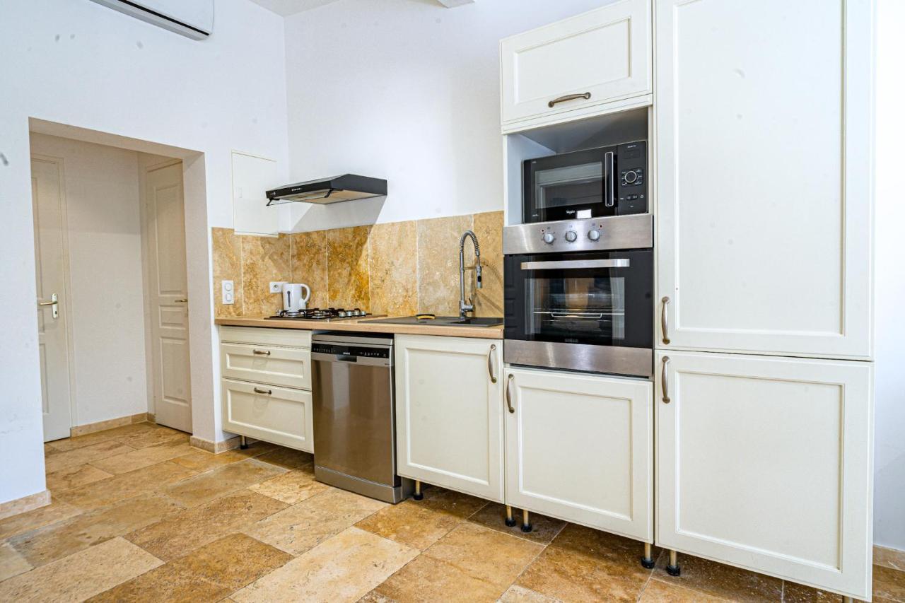 Domaine De L'Aufrene Bed & Breakfast Hyeres Bagian luar foto