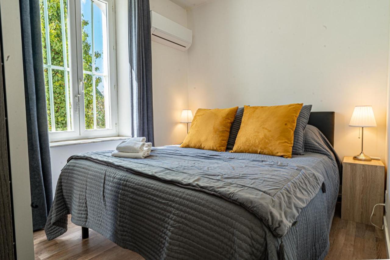 Domaine De L'Aufrene Bed & Breakfast Hyeres Bagian luar foto