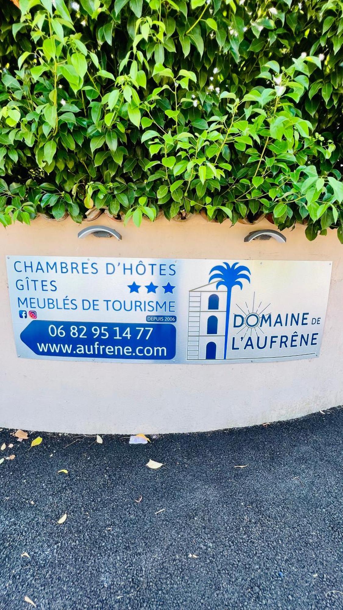 Domaine De L'Aufrene Bed & Breakfast Hyeres Bagian luar foto